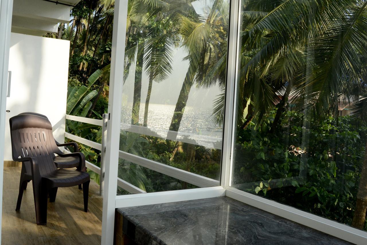 White Shell Beach House Kannur Eksteriør bilde